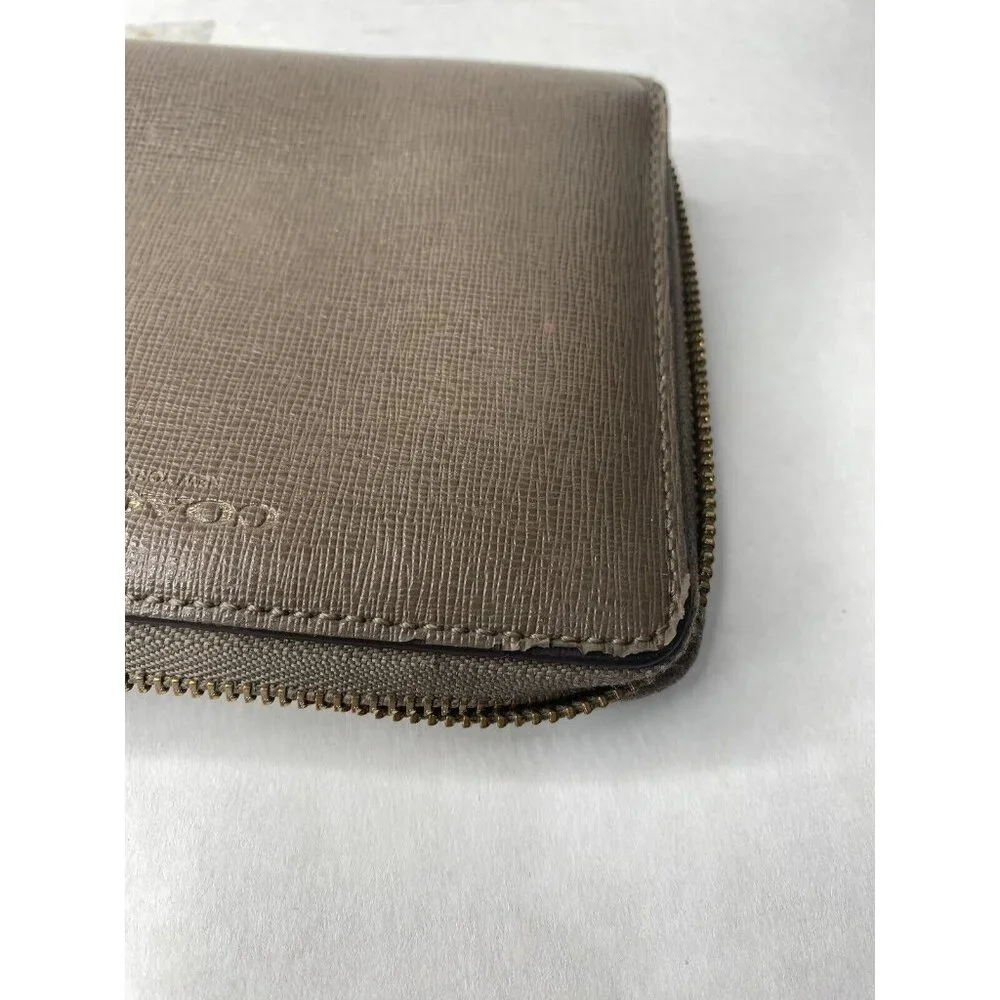 COACH Leather Corner Zip Around Taupe Bi Fold Bag
